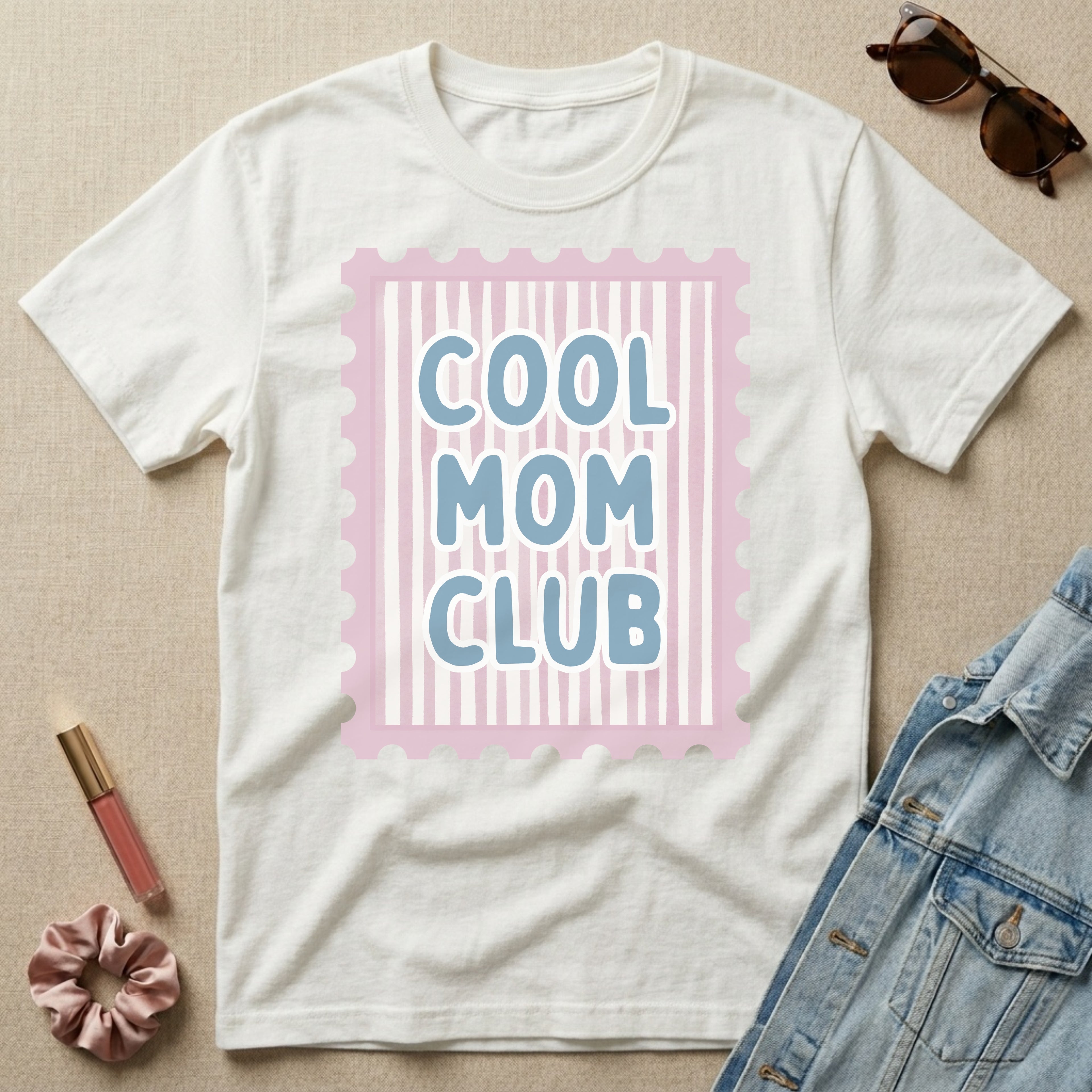 cool mom club stamp t-shirt